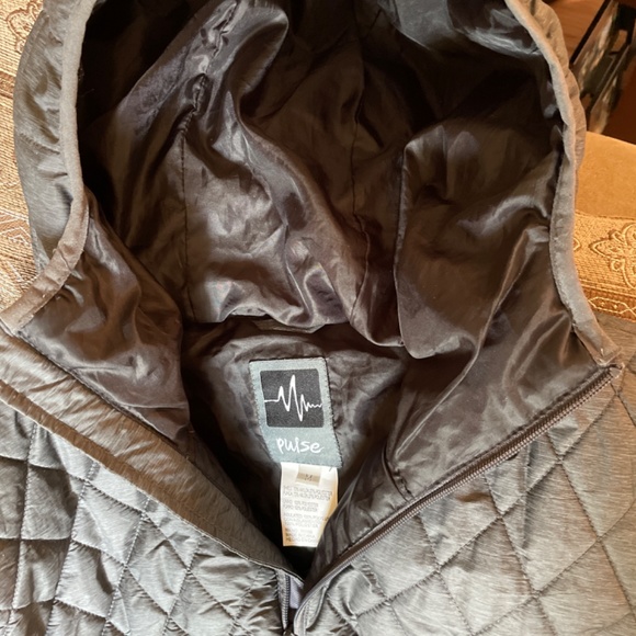 Jacket - Picture 3 of 5